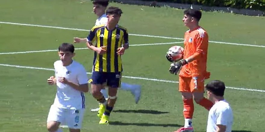 Erzurum'un U 15 takımı finallere Fener yenilgisiyle başladı