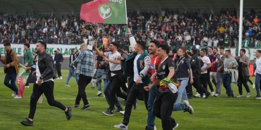 Tebrik ettikleri gönderiyi kaldırdılar! Batman Petrolspor'dan Amedspor'a tepki