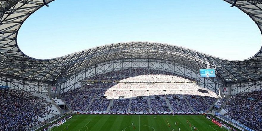 Dünya devinde neler oluyor? Bütün futbolcuları satılığa çıkardılar