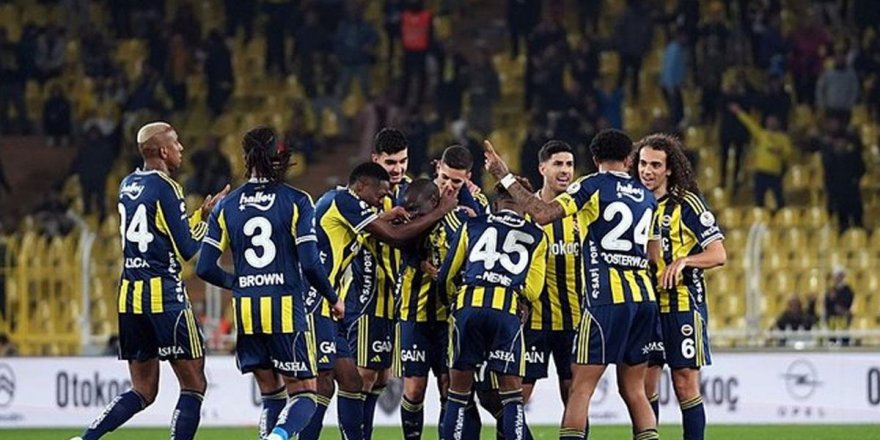 Fenerbahçe'de ilk ayrılık: Şampiyonluk yaşayamadan gidiyor