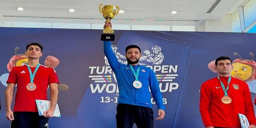 Dünya şampiyonu oldu