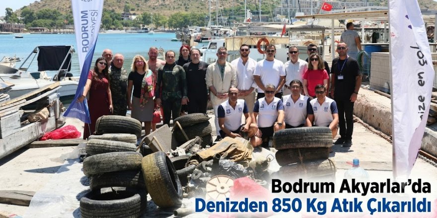 Akyarlar ’da Denizden 850 Kg Atık Çıkarıldı