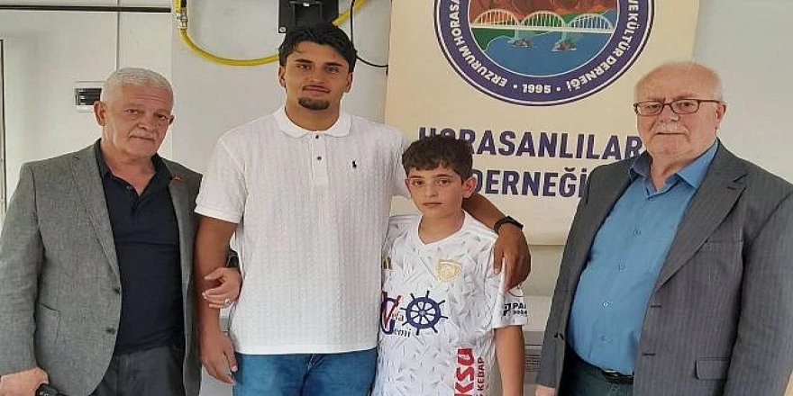 Arda Kara'dan Horasanlılar Derneği'ne ziyaret