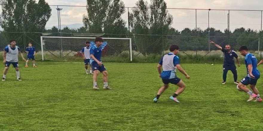 Erzurumspor FK'da Bir koltukta 3 karpuz!