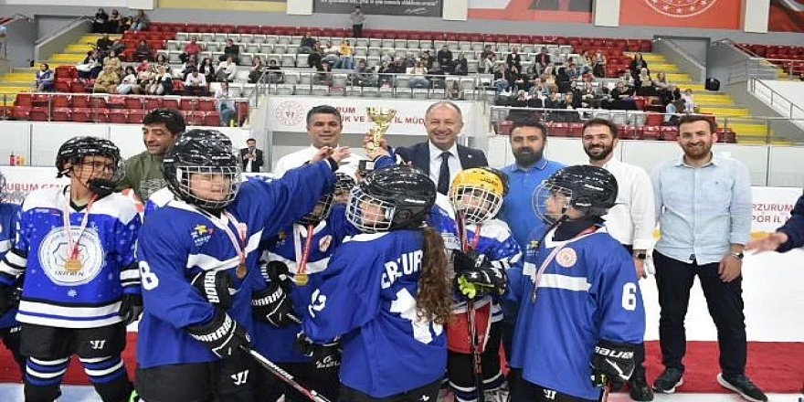 Erzurum'da minikler 15 Temmuz için kaydı