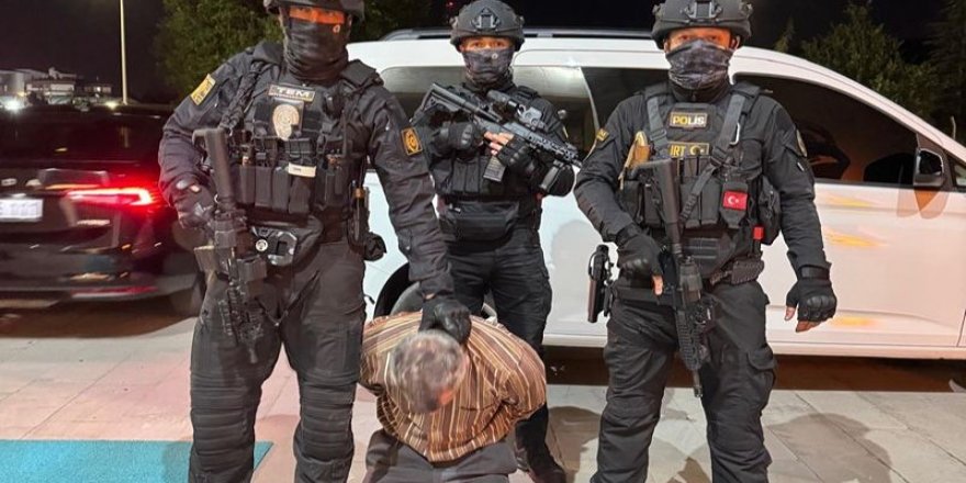 Cumhurbaşkanı'na suikast timindeydi! 10 yıldır aranan FETÖ'cü yakalandı