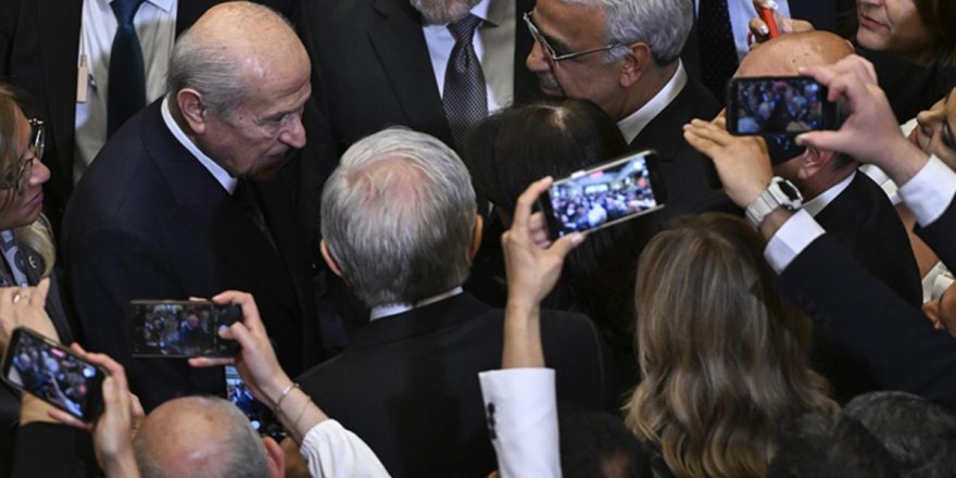 Bahçeli'nin “Selam söyleyin” sözünün perde arkası! Adres Demirtaş değil Öcalan'mış