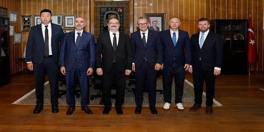 FISU heyetinden Atatürk Üniversitesi'ne ziyaret