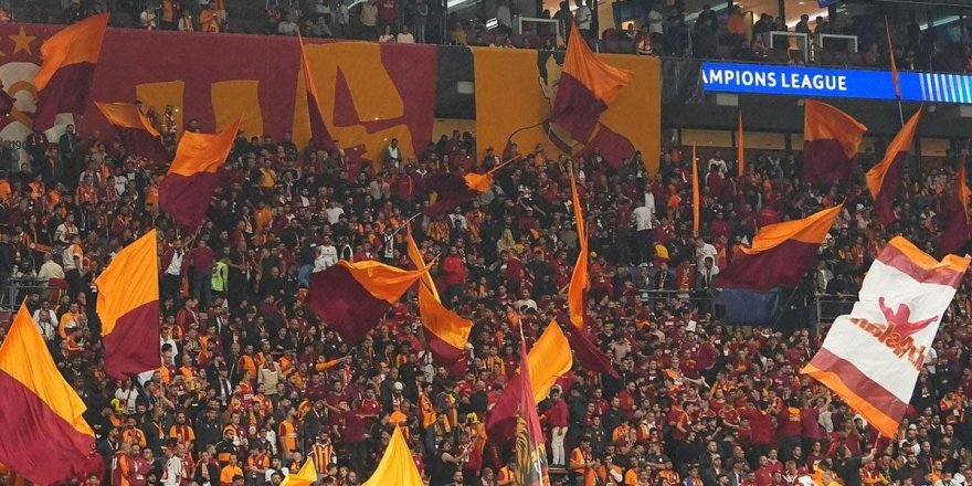 Galatasaray'da 3 ayrılık birden! Taraftarlar duyunca inanamadı