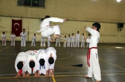 Oltu'da ücretsiz taekwondo kursu