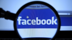 Facebook’tan hakarete para cezası