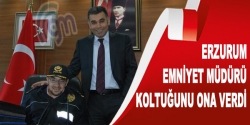 Koltuğunu ona verdi