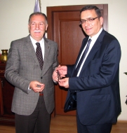 Taşkesenoğlu Esob'u ziyaret etti