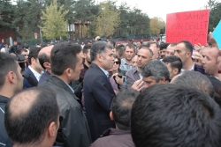 Erzurum'da oturma eylemi yaptılar