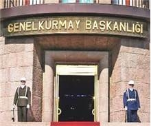 Ankara'da Türk bayrağı indirildi!