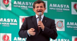 Davutoğlu: ‘CHP ve HDP’nin maskesi düştü’
