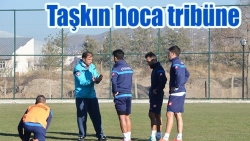 Taşkın hoca tribüne!