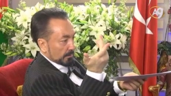 Adnan Oktar'dan beddua yağmuru