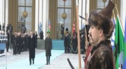 Aliyev'i dombra ile karşıladılar!