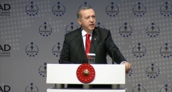 Erdoğan'dan kendi elleri ile ilk tweet