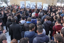 Atatürk Üniversitesi'nde Özgecan eylemi