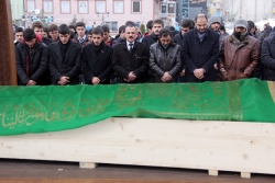 Yazıcıoğlu'nun annesine gıyabi cenaze namazı