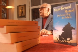 Ünlü yazar Yaşar Kemal hayatını kaybetti