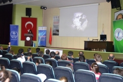 Erzurum Gençliği Ecdadına Sahip Çıkıyor
