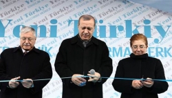 Erdoğan 'Yeni Türkiye Marşı'yla karşılandı!