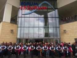 Forum Erzurum'da 23 nisan çoşkusu