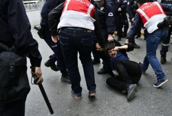 Taksim ve Beşiktaş'ta polis müdahalesi