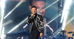 Tarkan umreye gidiyor