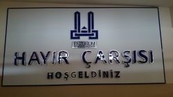 Erzurum'da hayır çarşısı açıldı!