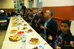 Büyükşehir Şenkaya'da iftar verdi