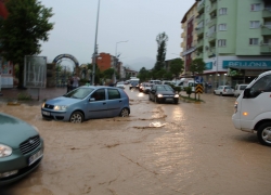 Oltu'yu sel aldı!