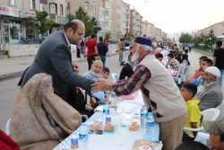 Aziziye'den dev iftar!