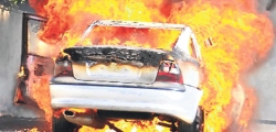 Erzurum'da otomobil yandı