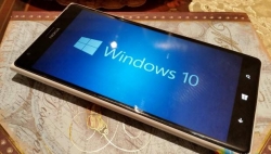 Windows 10 Mobile Aralık'ta geliyor!