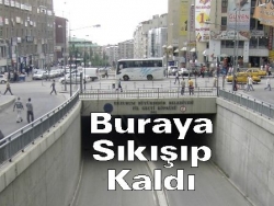 Kamyonet Fil geçtiye sıkıştı!