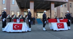 Şehit polis memuru ve kızı için tören!