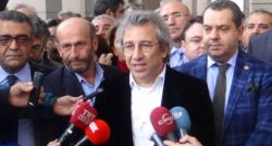 Dündar ve Gül hakim karşısına çıkıyor