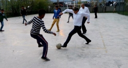 Varto'da çocuklarla futbol oynadı!