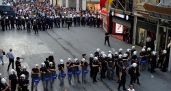 İstiklal Caddesi'nde 'Gezi' arbedesi