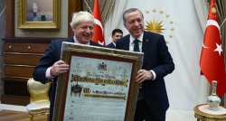 Johnson'a sürpriz hediye