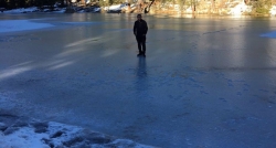 Limni Gölü buz tuttu!