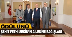 Para ödülünü şehit ailesine bağışladı