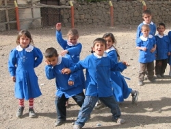 Önlük giymek bitiyor!