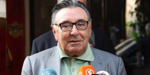 Aydın Doğan için mahkemeye zorla getirilme kararı