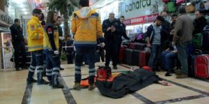 İş merkezinde feci ölüm