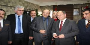 Akdağ MHP Erzurum İl Başkanlığını ziyaret etti